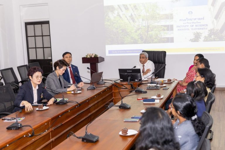 Discussion with a delegation from Mahidol University, Thailand